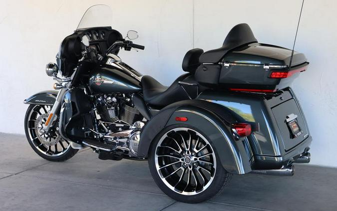 2025 Harley-Davidson® FLHTCUTG - Tri Glide® Ultra