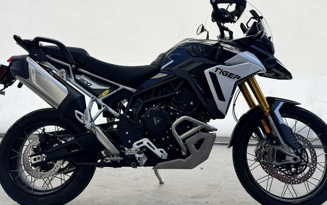 2025 Triumph Tiger 900 Rally Pro Carbon Black / Sapphire Black