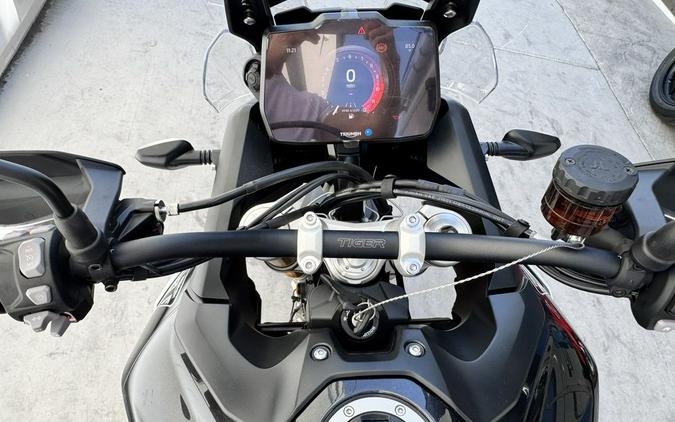 2025 Triumph Tiger 900 Rally Pro Carbon Black / Sapphire Black