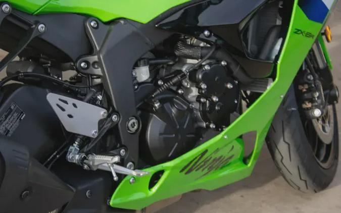 2026 KAWASAKI NINJA ZX-6R ABS