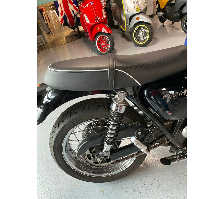 2020 Triumph BONNEVILLE T100 TWO TONE