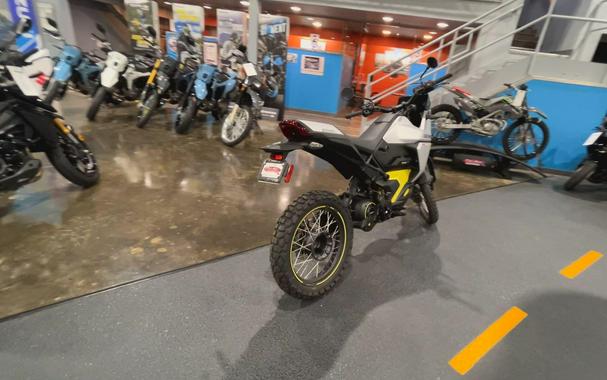 2025 Can-Am ORIGIN '73