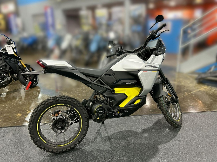 2025 Can-Am ORIGIN '73