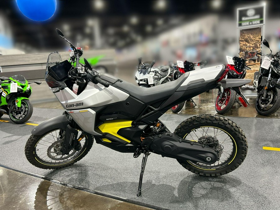 2025 Can-Am ORIGIN '73