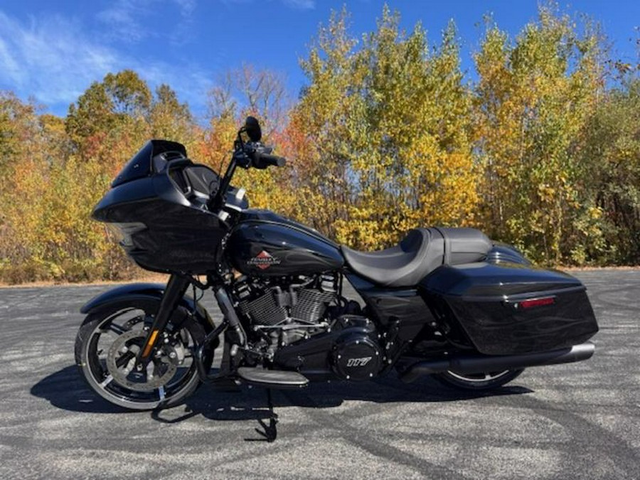 2025 Harley-Davidson® FLTRX - Road Glide®