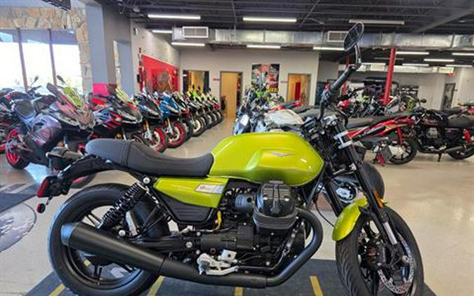 2026 Moto Guzzi V7 Sport