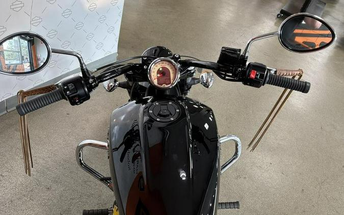 2016 Indian Motorcycle® Scout® Sixty Thunder Black