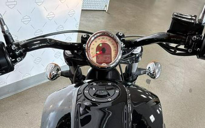 2016 Indian Motorcycle® Scout® Sixty Thunder Black