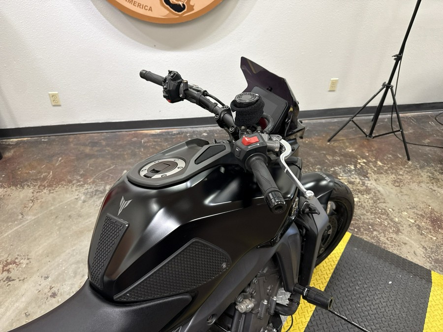 2025 YAMAHA MT-09