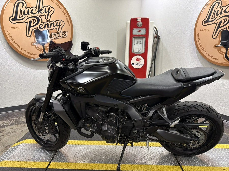 2025 YAMAHA MT-09