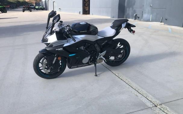 2026 CFMOTO 675SS
