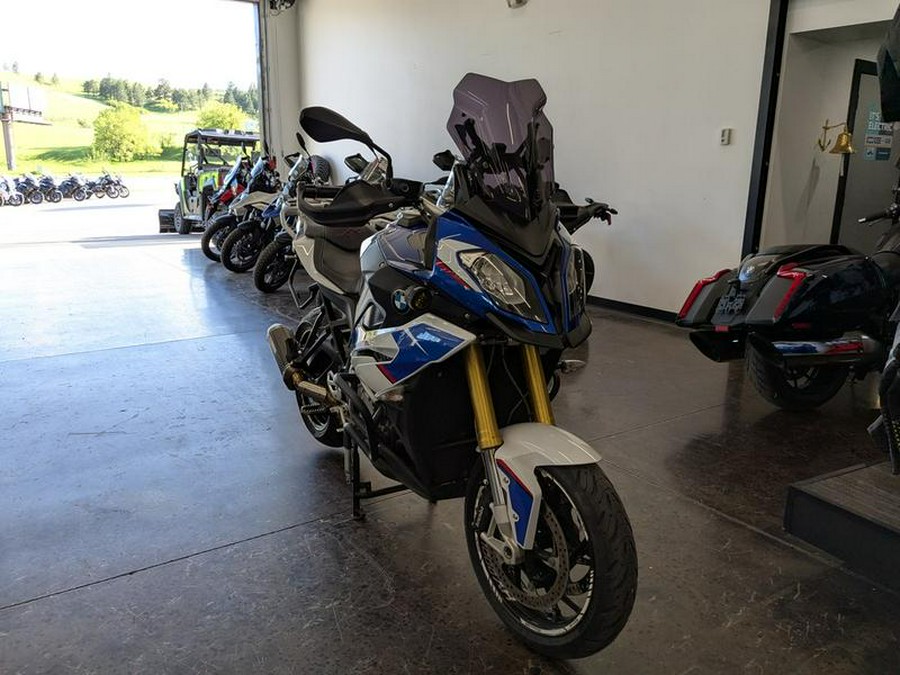 2018 BMW S 1000 XR White/Racing Blue/Red Premium