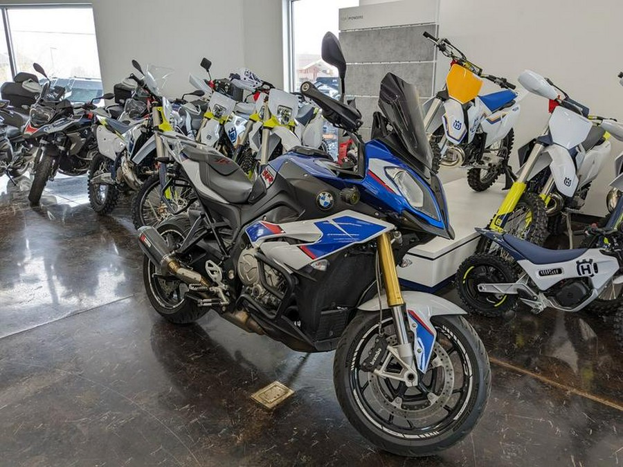 2018 BMW S 1000 XR White/Racing Blue/Red Premium