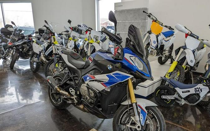 2018 BMW S 1000 XR White/Racing Blue/Red Premium