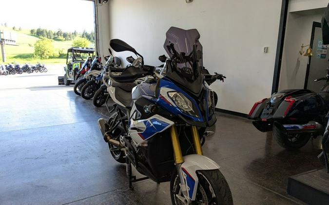 2018 BMW S 1000 XR WhiteRacing BlueRed Premium