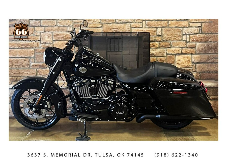 2025 Harley-Davidson Road King Special Vivid Black