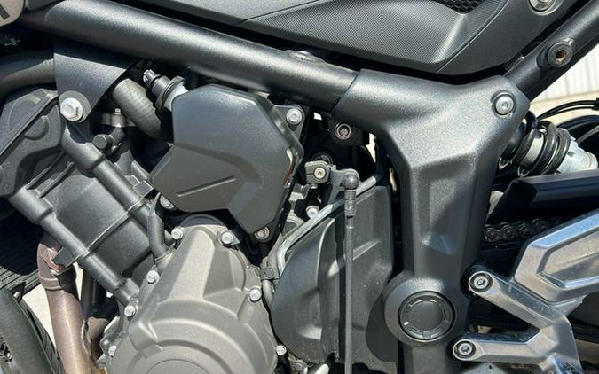 2022 Triumph Trident 660 Matt Jet Black and Silver Ice 660