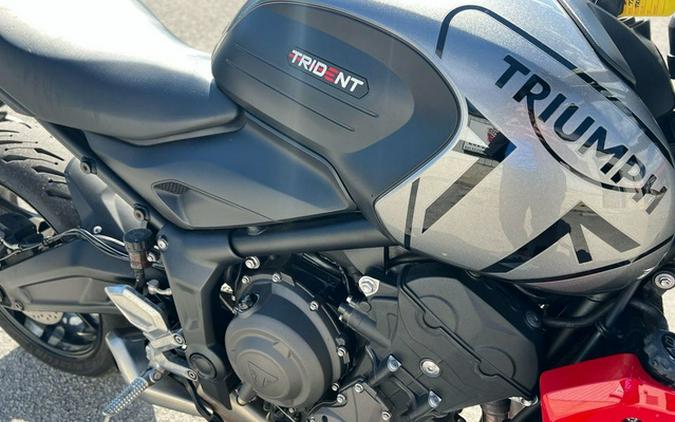 2022 Triumph Trident 660 Matt Jet Black and Silver Ice 660