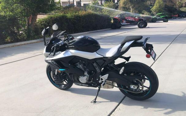2026 CFMOTO 675SS