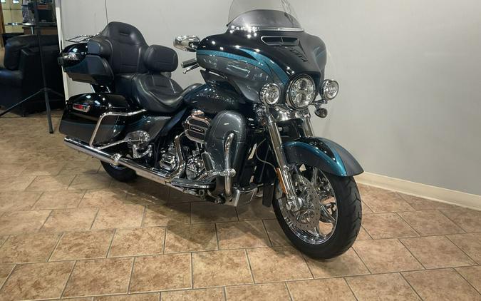 2015 Cvo Electra Glide Ultra Limited Carbon Slate w/pinstripe FLHTKSE
