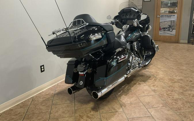 2015 Cvo Electra Glide Ultra Limited Carbon Slate w/pinstripe FLHTKSE