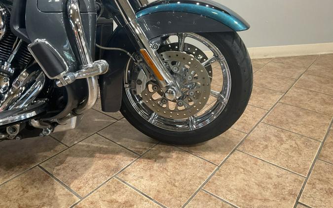 2015 Cvo Electra Glide Ultra Limited Carbon Slate w/pinstripe FLHTKSE