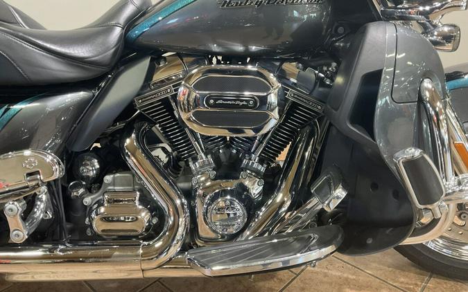 2015 Cvo Electra Glide Ultra Limited Carbon Slate w/pinstripe FLHTKSE