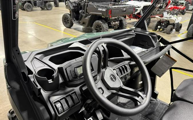 2026 Can-Am® Defender HD7