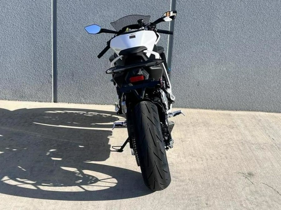 2025 CFMOTO SS 675