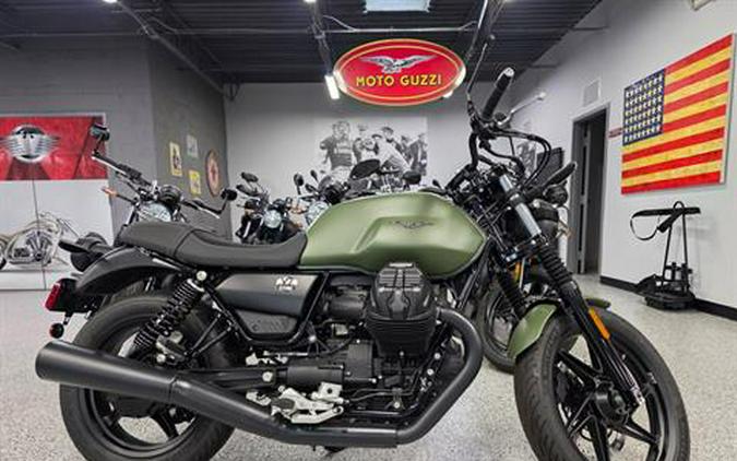 2024 Moto Guzzi V7 Stone