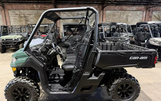 2026 Can-Am Defender DPS HD7