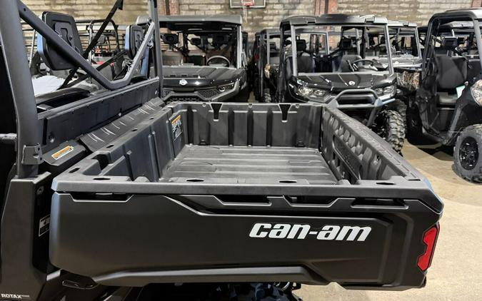 2026 Can-Am Defender DPS HD7