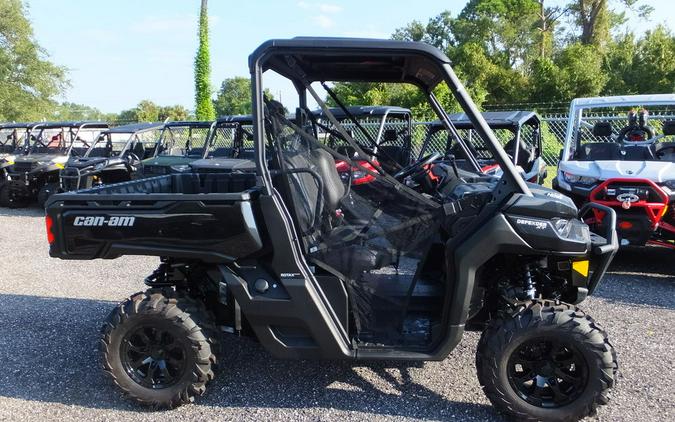 2024 Can-Am™ Defender XT HD10