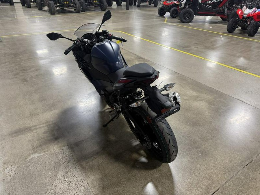 2026 Kawasaki Ninja® 500 SE ABS