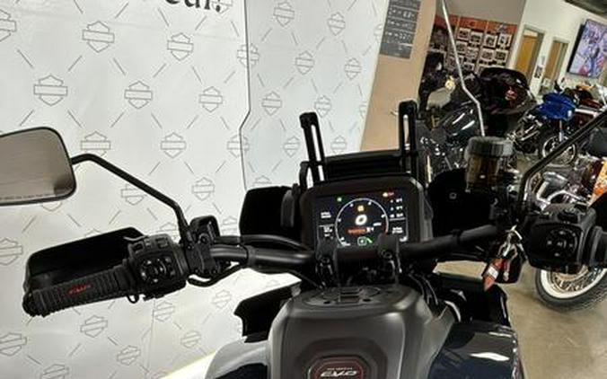 2025 Harley-Davidson® CVO™ Pan America®