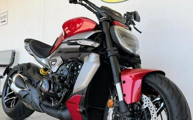 2026 Ducati XDIAVEL V4