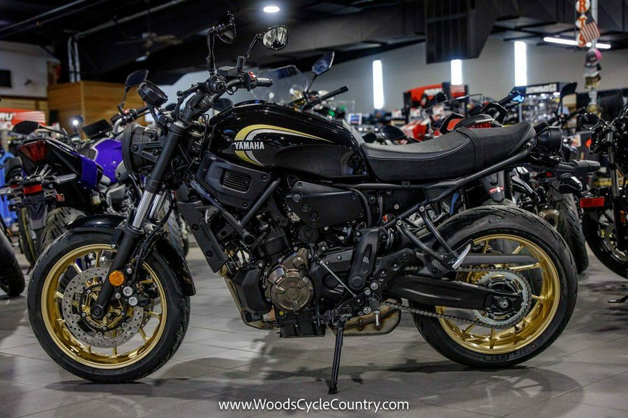 2024 Yamaha XSR 700