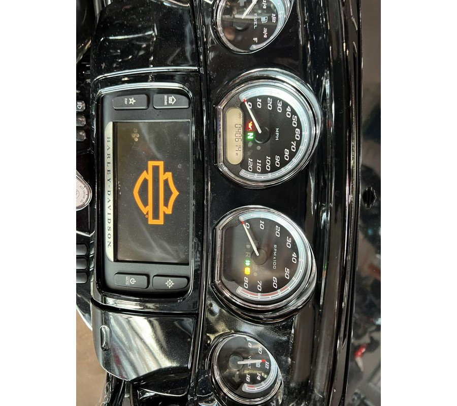 2014 Harley-Davidson® FLHTK - Electra Glide® Ultra Limited