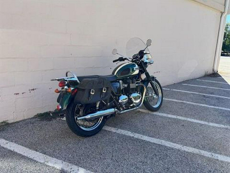 2011 Triumph Bonneville T100