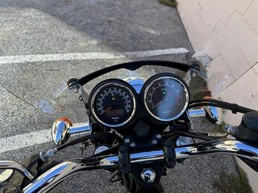 2011 Triumph Bonneville T100