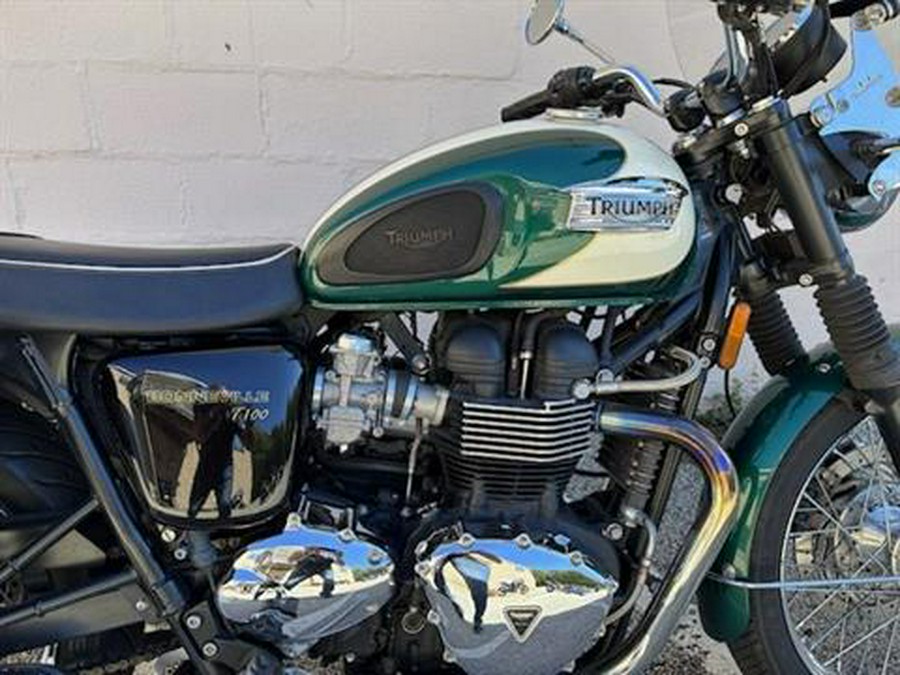 2011 Triumph Bonneville T100
