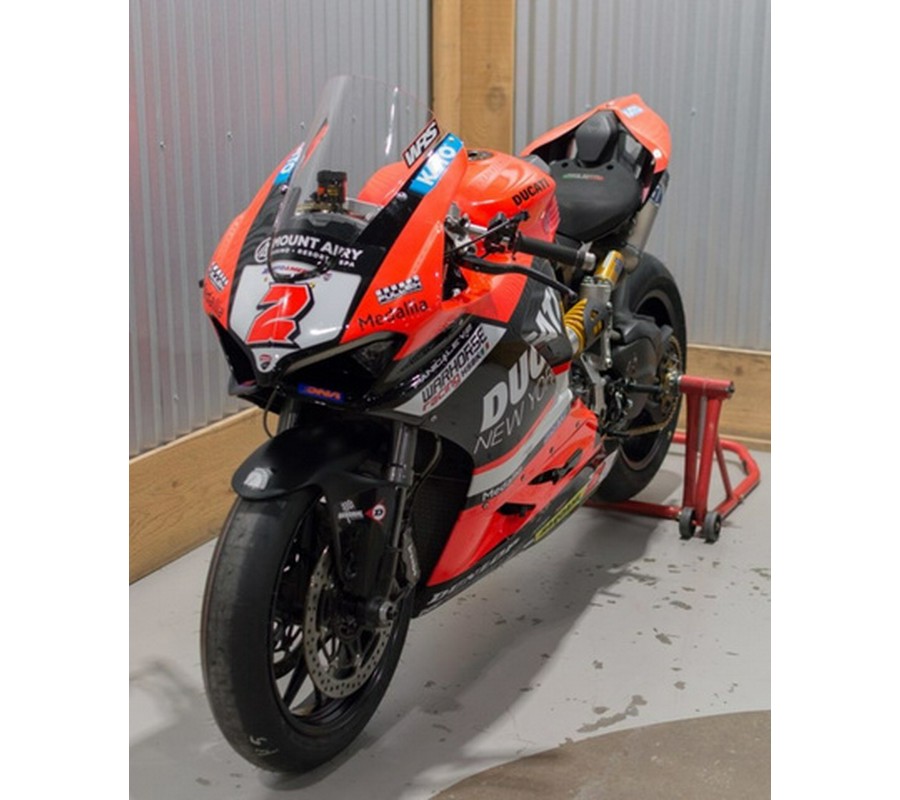 2022 Ducati Panigale V2 Ducati Red