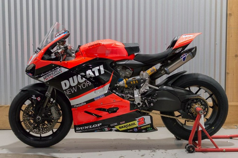 2022 Ducati Panigale V2 Ducati Red