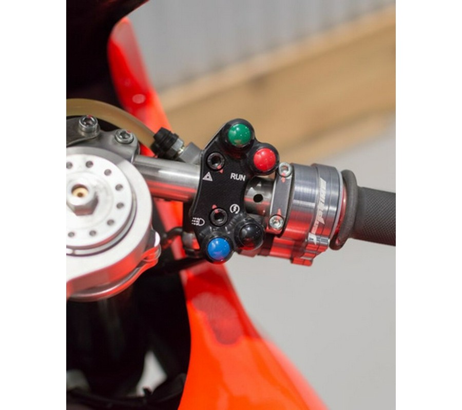 2022 Ducati Panigale V2 Ducati Red