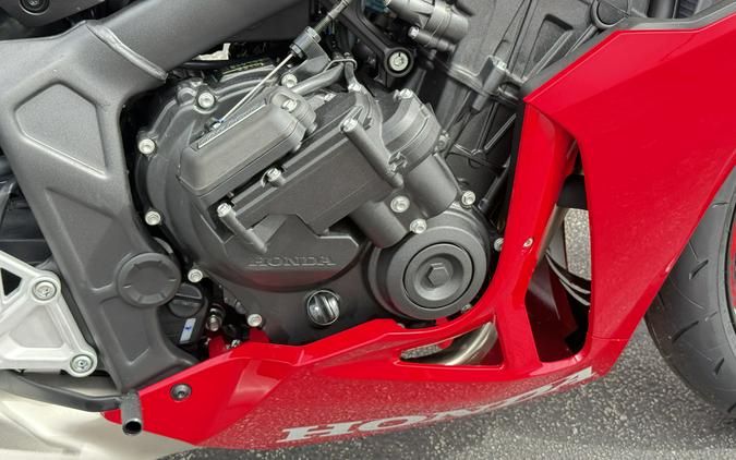 2026 Honda CBR650R E-Clutch Grand Prix Red - 203190