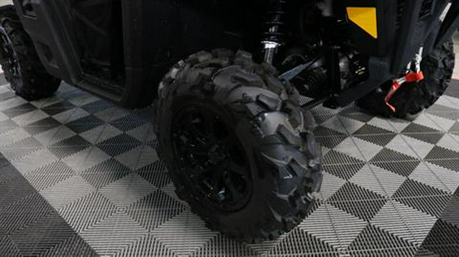 2024 Can-Am Defender XT HD10