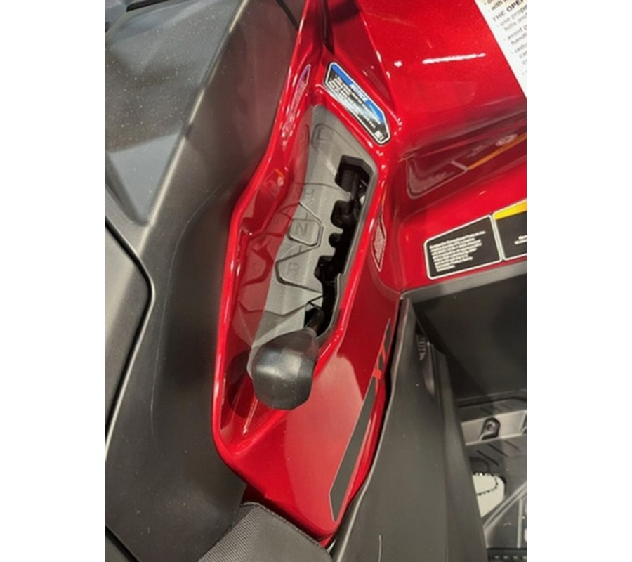 2025 Can-Am Outlander MAX XT 850