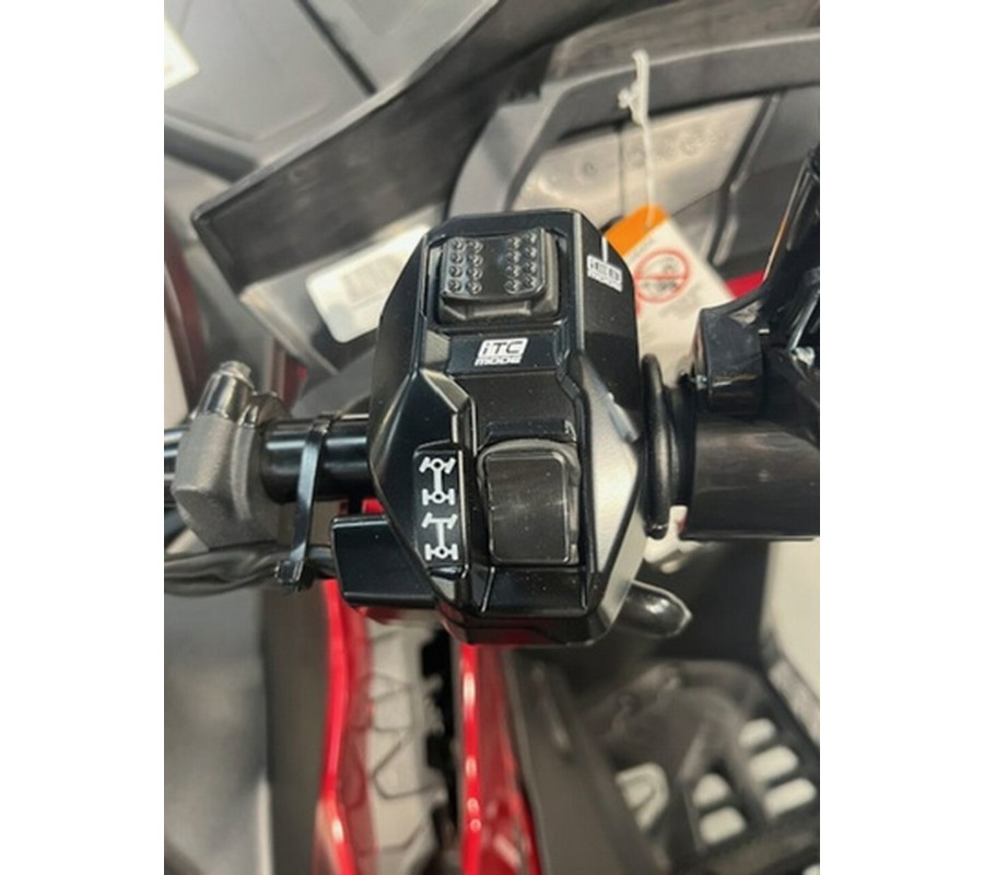 2025 Can-Am Outlander MAX XT 850