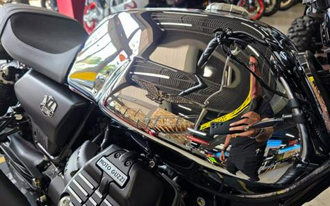 2025 Moto Guzzi V7 Stone