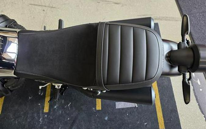 2025 Moto Guzzi V7 Stone